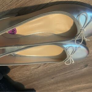 Wild Diva Silver Dress Shoes with Elegant Design
